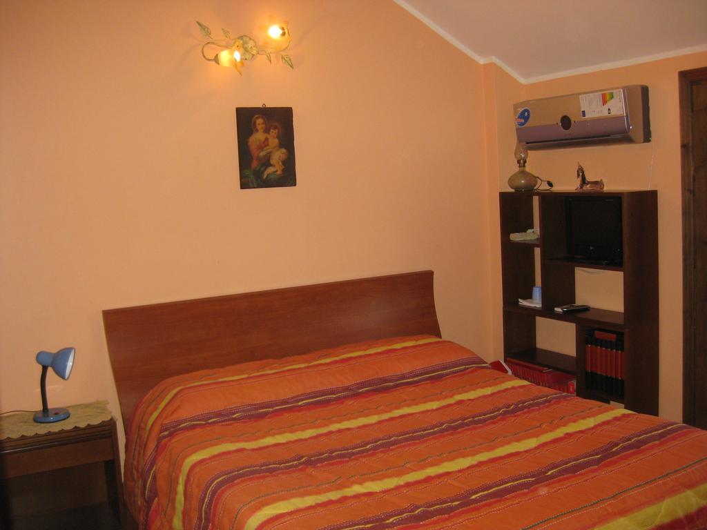 Villa Nina Trecastagni Habitación foto
